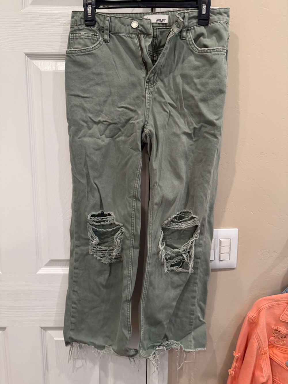 Green Ankle Cropped Distressed Jeans